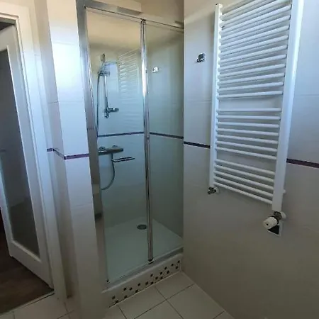 Private Baltic Cliff Obok Latarni Morskiej Niechorze