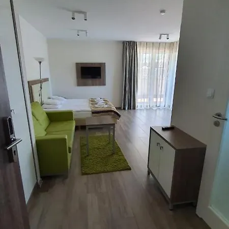 Private Baltic Cliff Obok Latarni Morskiej 아파트